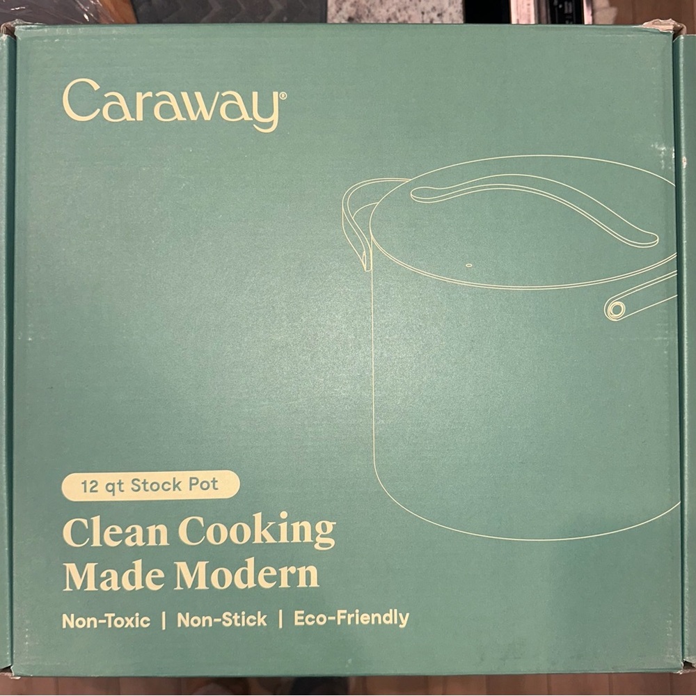 NEW $215 Caraway 12 qt Stock Pot With Lid Non-Stick Ceramic - Sage Green - Picture 11 of 12